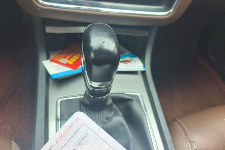 Used Roewe i6 2017 20T Automatic Internet ZhiZun Edition Gear Lever