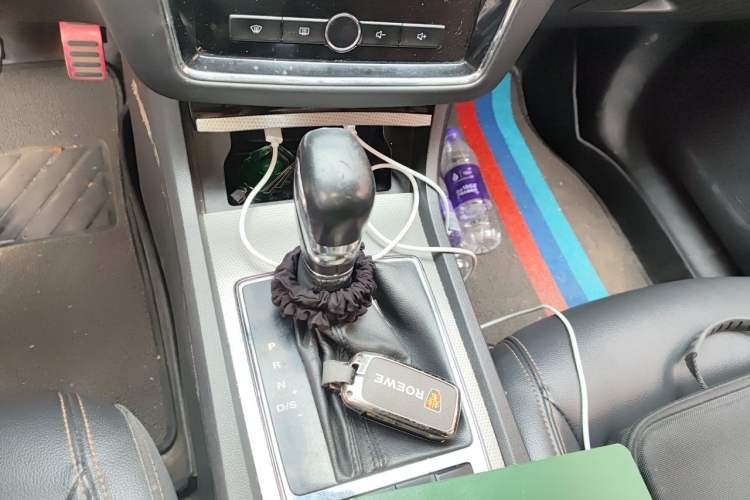 Used Roewe i6 2017 20T Automatic Internet Smart Edition Gear Lever