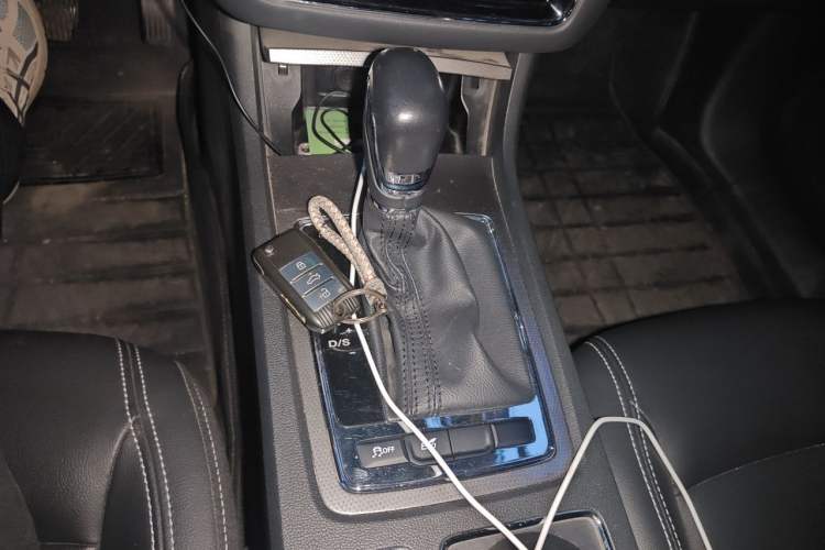 Used Roewe i6 2017 20T Automatic Internet ZhiZun Edition Gear Lever