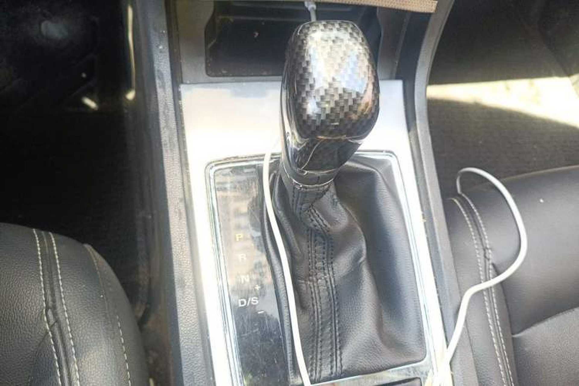 Used Roewe i6 2017 20T Automatic Flagship Edition Gear Lever
