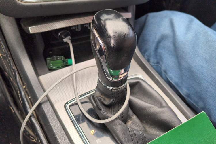 Used Roewe i6 2017 20T Automatic Internet Smart Edition Gear Lever