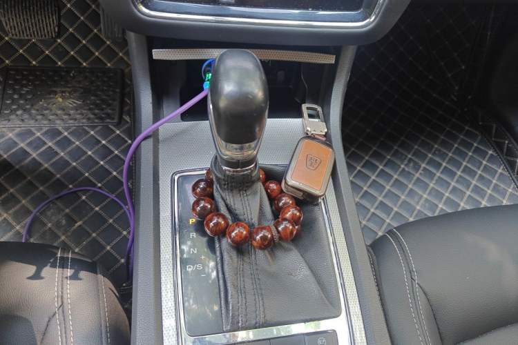 Used Roewe i6 2017 16T Automatic Connected Smart Edition Gear Lever
