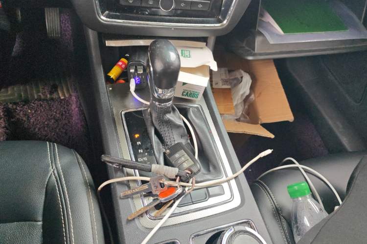 Used Roewe i6 2017 20T Automatic Internet Smart Edition Gear Lever