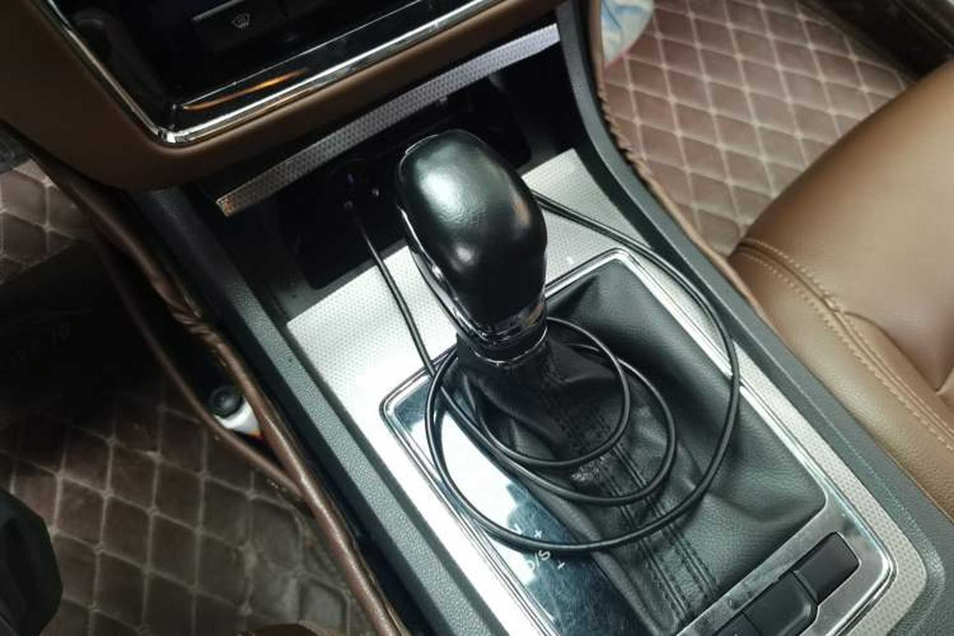Used Roewe i6 2017 20T Automatic Internet ZhiZun Edition Gear Lever
