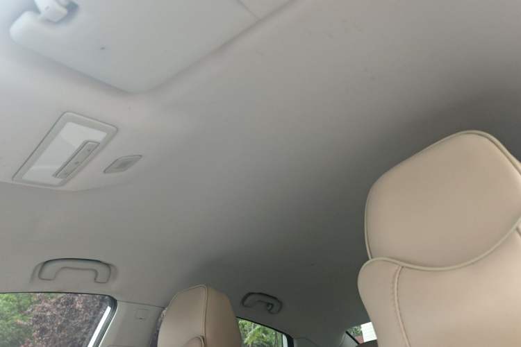 Used Roewe i6 2017 16T Automatic Flagship Edition Headliner