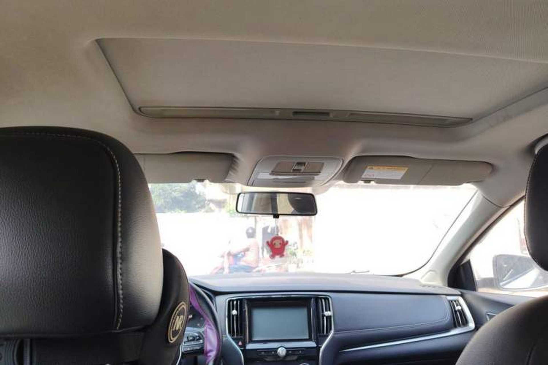Used Roewe i6 2017 20T Automatic Internet ZhiZun Edition Headliner