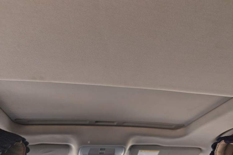 Used Roewe i6 2017 20T Automatic Flagship Edition Headliner