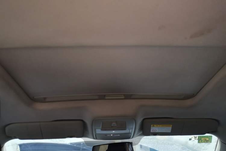 Used Roewe i6 2017 20T Automatic Flagship Edition Headliner