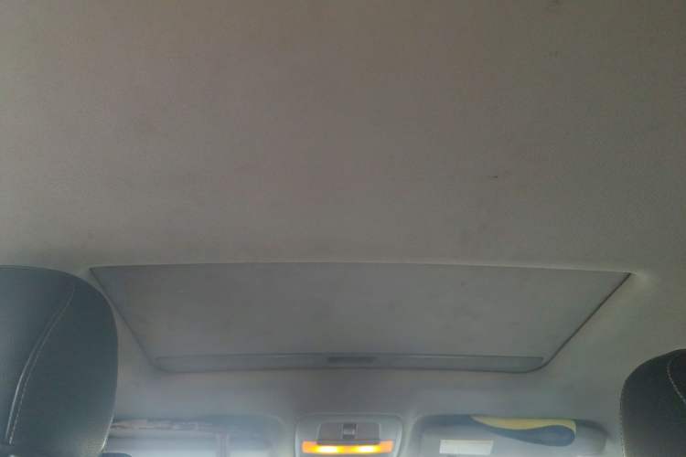 Used Roewe i6 2017 20T Automatic Internet Smart Edition Headliner