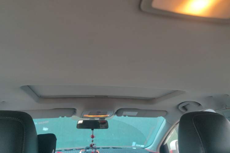 Used Roewe i6 2017 20T Automatic Flagship Edition Headliner