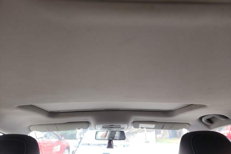Used Roewe i6 2017 20T Automatic Internet Smart Edition Headliner