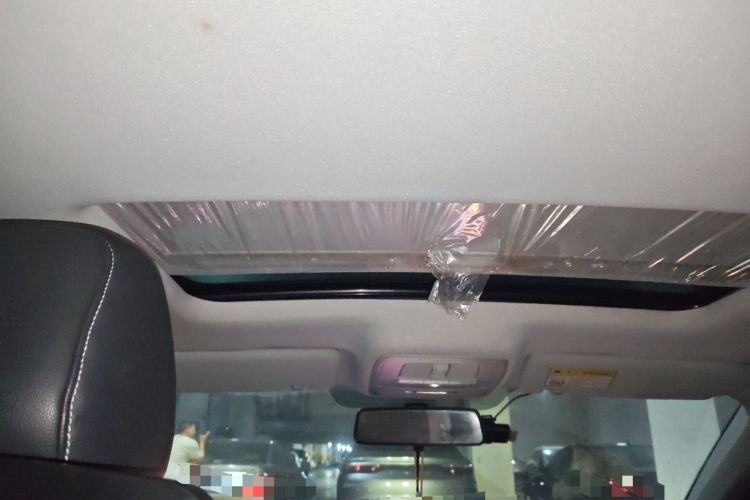Used Roewe i6 2017 20T Automatic Internet Smart Edition Headliner