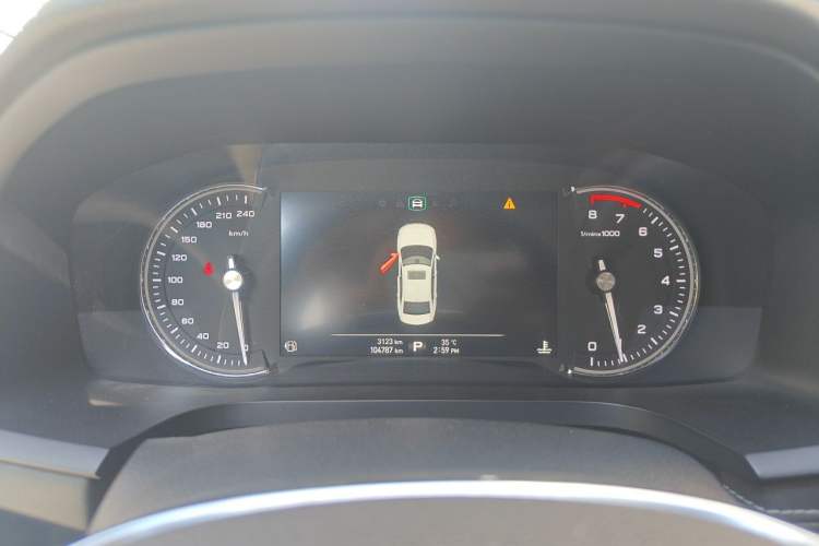 Used Roewe i6 2017 20T Automatic Internet ZhiZun Edition Instrument Cluster
