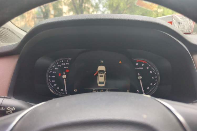 Used Roewe i6 2017 20T Automatic Internet ZhiZun Edition Instrument Cluster