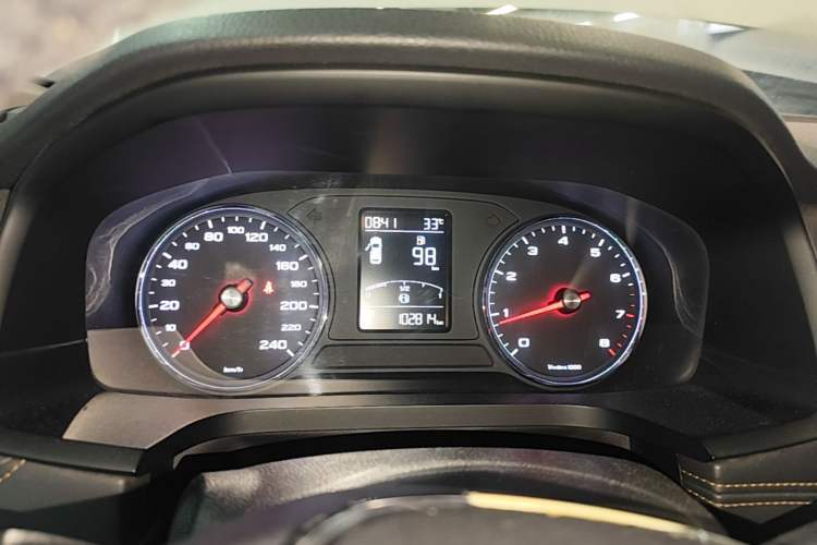 Used Roewe i6 2017 20T Automatic Internet Smart Edition Instrument Cluster