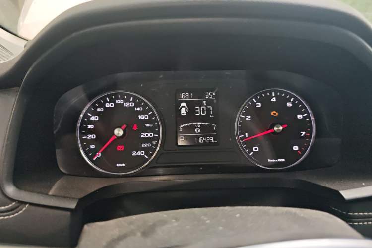Used Roewe i6 2017 16T Automatic Flagship Edition Instrument Cluster