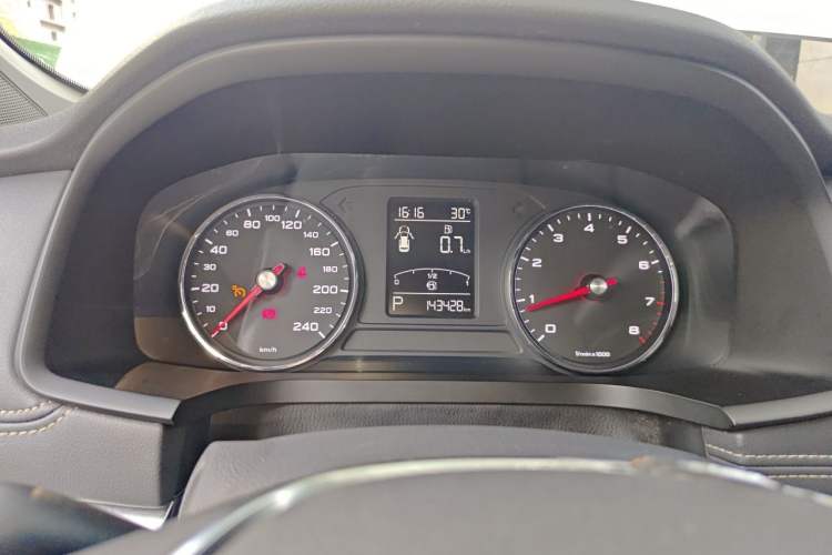 Used Roewe i6 2017 20T Automatic Internet Smart Edition Instrument Cluster
