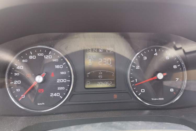 Used Roewe i6 2017 20T Automatic Internet Smart Edition Instrument Cluster