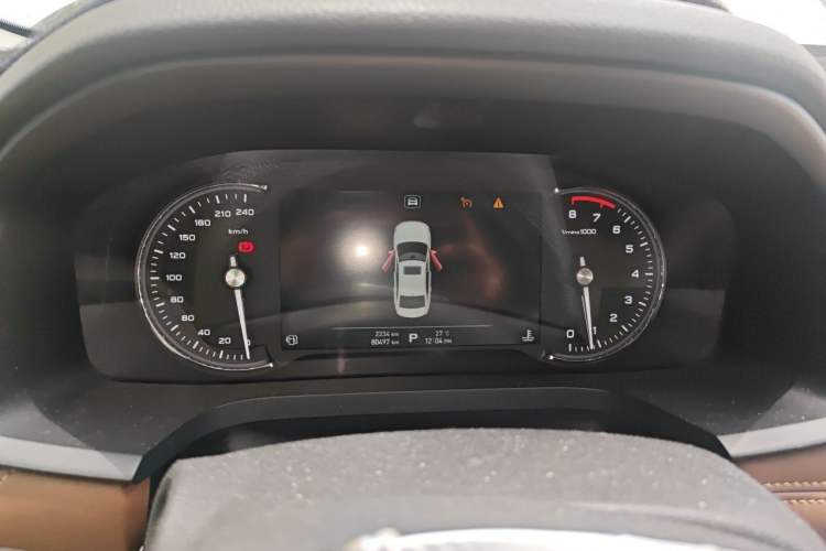 Used Roewe i6 2017 20T Automatic Internet ZhiZun Edition Instrument Cluster
