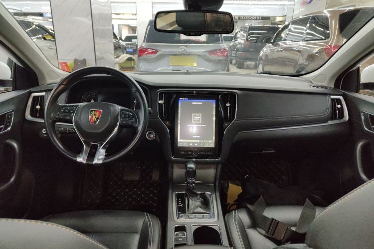 Used Roewe i6 2017 20T Automatic Internet ZhiZun Edition Interior 2