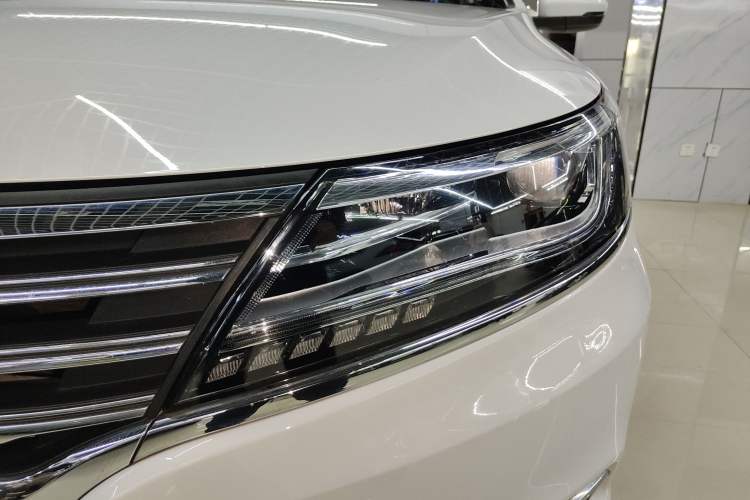 Used Roewe i6 2017 20T Automatic Internet ZhiZun Edition Left Front Headlight