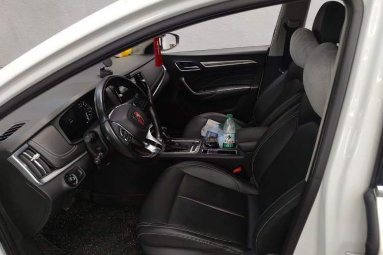 Used Roewe i6 2017 20T Automatic Internet ZhiZun Edition Left Front Seat