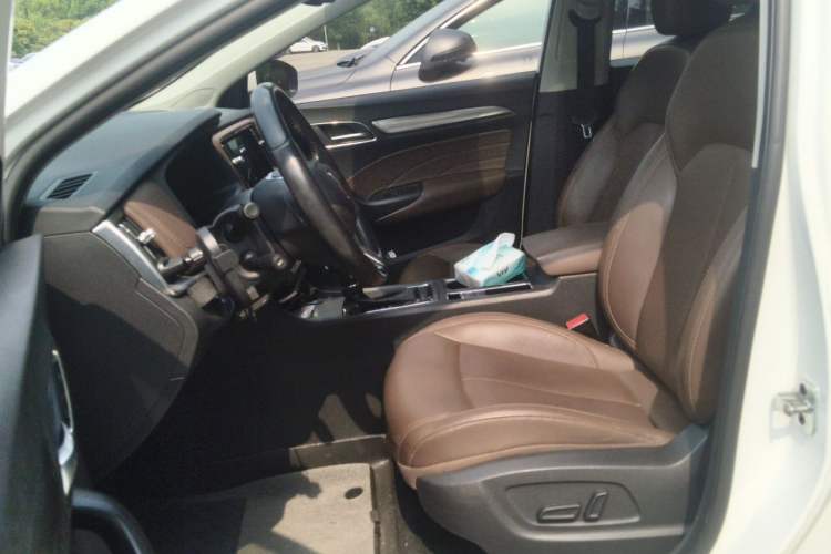 Used Roewe i6 2017 20T Automatic Internet ZhiZun Edition Left Front Seat