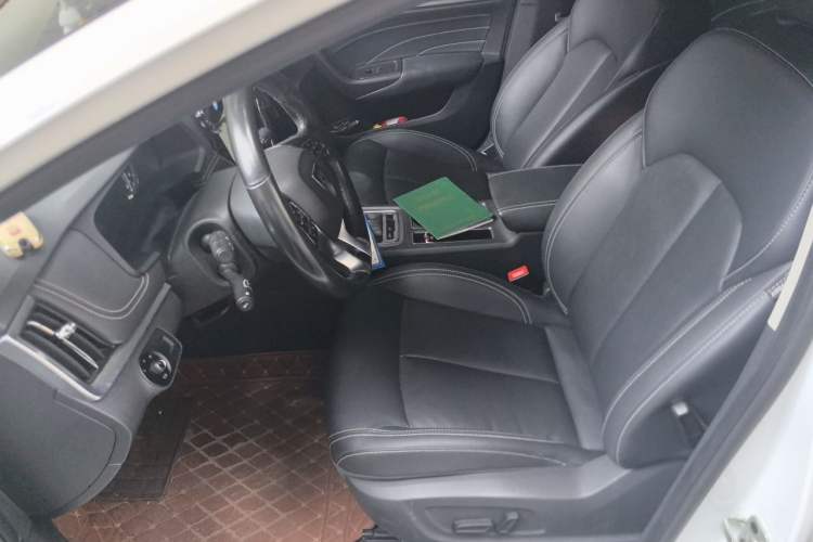 Used Roewe i6 2017 20T Automatic Internet ZhiZun Edition Left Front Seat