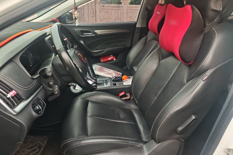 Used Roewe i6 2017 20T Automatic Internet ZhiZun Edition Left Front Seat