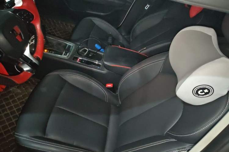 Used Roewe i6 2017 20T Automatic Internet Smart Edition Left Front Seat
