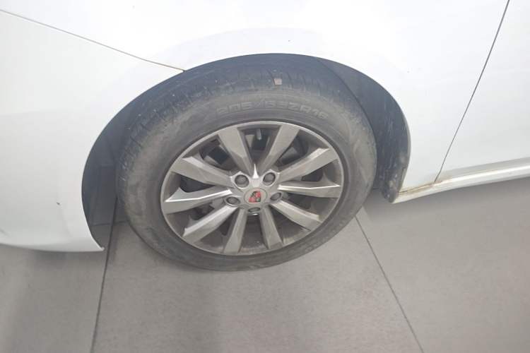 Used Roewe i6 2017 16T Manual Luxury Edition Left Front Wheel Hub