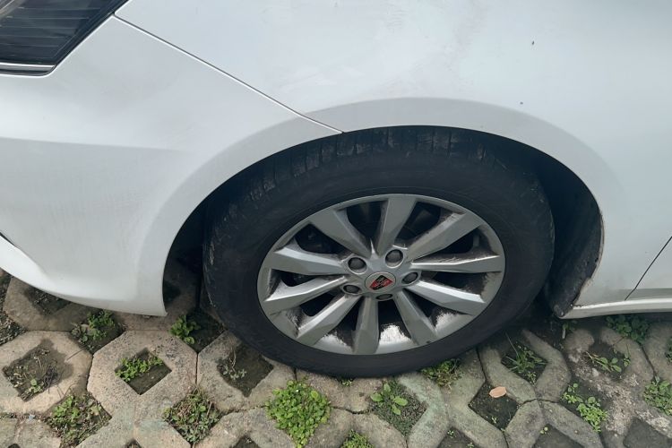 Used Roewe i6 2017 16T Manual Luxury Edition Left Front Wheel Hub