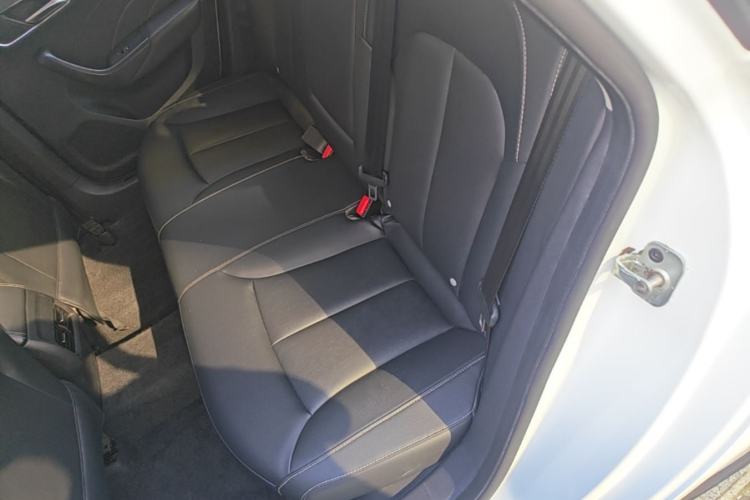 Used Roewe i6 2017 20T Automatic Internet Smart Edition Left Rear Seat