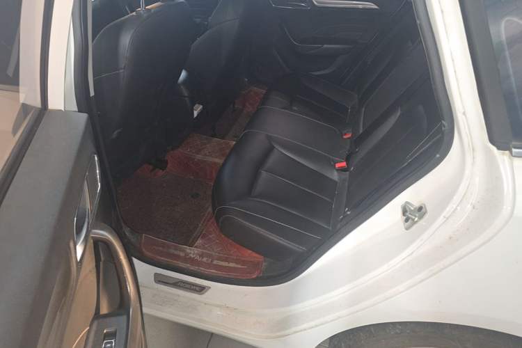 Used Roewe i6 2017 16T Manual Luxury Edition Left Rear Seat