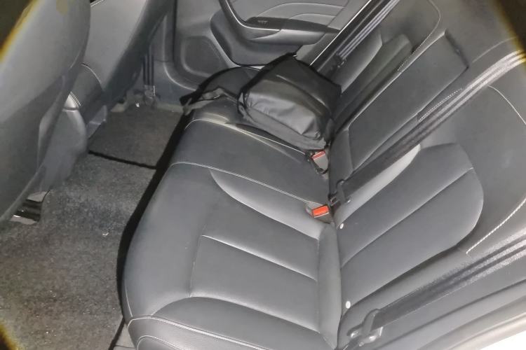 Used Roewe i6 2017 20T Automatic Flagship Edition Left Rear Seat
