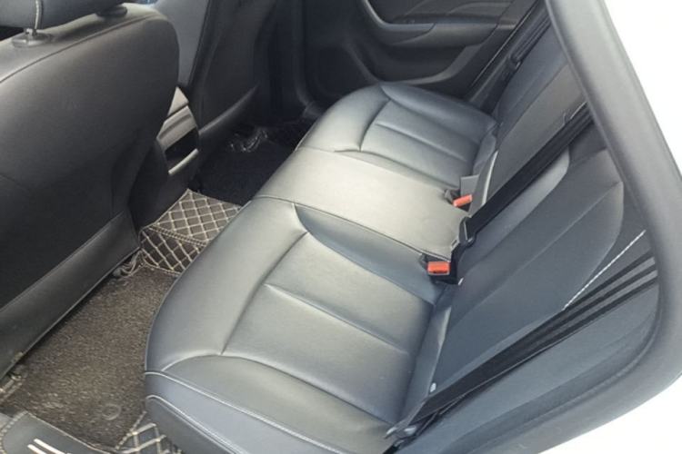 Used Roewe i6 2017 20T Manual Luxury Edition Left Rear Seat