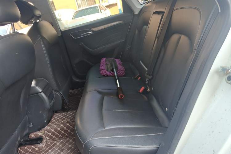 Used Roewe i6 2017 20T Manual Luxury Edition Left Rear Seat