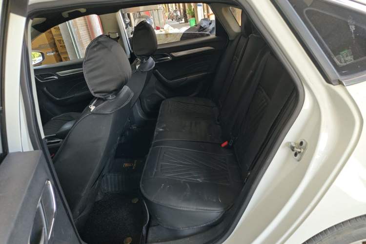 Used Roewe i6 2017 20T Automatic Internet Smart Edition Left Rear Seat
