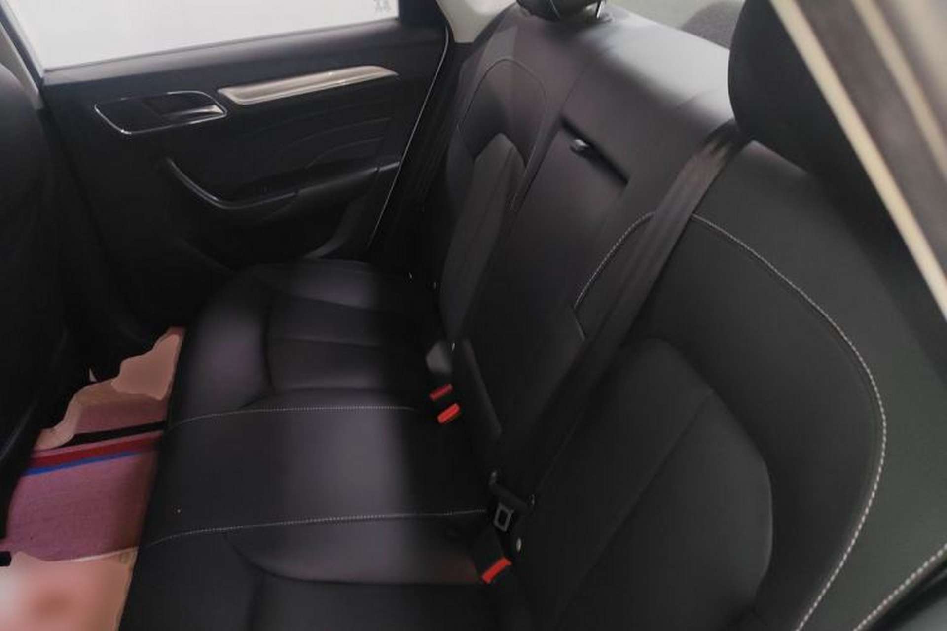 Used Roewe i6 2017 20T Manual Luxury Edition Left Rear Seat