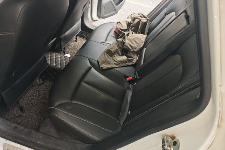 Used Roewe i6 2017 16T Automatic Flagship Edition Left Rear Seat
