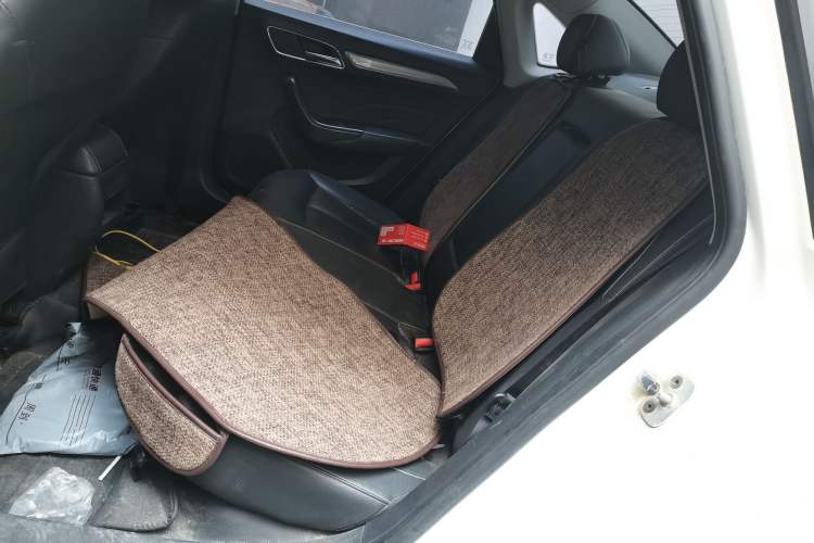 Used Roewe i6 2017 20T Automatic Flagship Edition Left Rear Seat