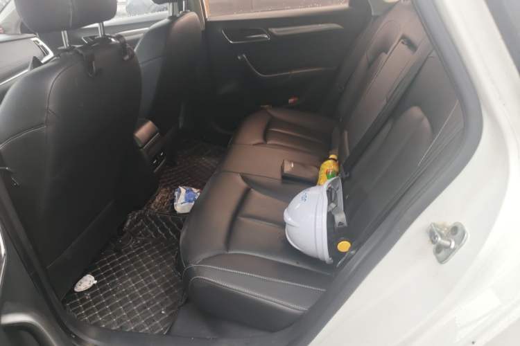 Used Roewe i6 2017 20T Automatic Internet Smart Edition Left Rear Seat