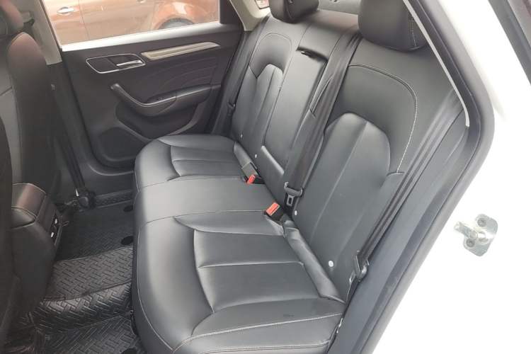 Used Roewe i6 2017 20T Automatic Internet Smart Edition Left Rear Seat