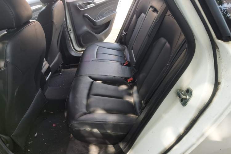 Used Roewe i6 2017 20T Manual Luxury Edition Left Rear Seat