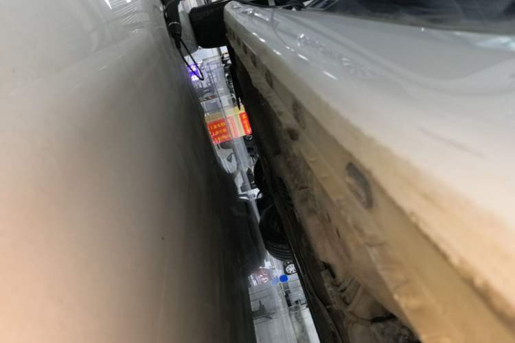 Used Roewe i6 2017 20T Automatic Internet Smart Edition Left Side Sill