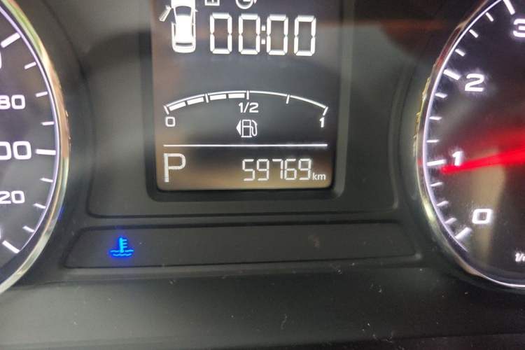 Used Roewe i6 2017 16T Automatic Flagship Edition Odometer Close Up