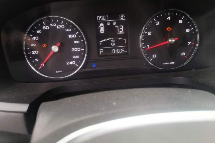 Used Roewe i6 2017 16T Automatic Flagship Edition Odometer Close Up