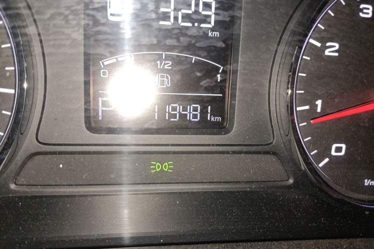 Used Roewe i6 2017 20T Automatic Internet Smart Edition Odometer Close Up