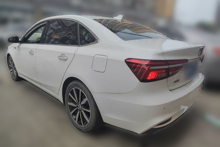 Used Roewe i6 2017 20T Automatic Internet Smart Edition Rear Left 45 Deg