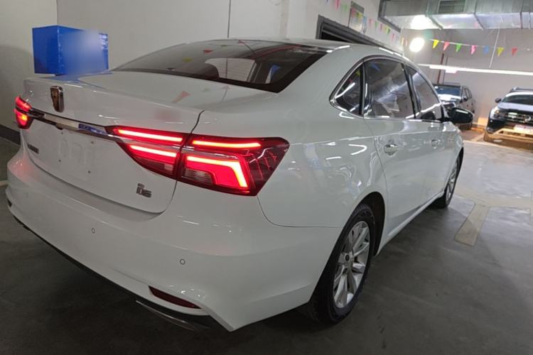 Used Roewe i6 2017 20T Automatic Flagship Edition Rear Right 45 Deg